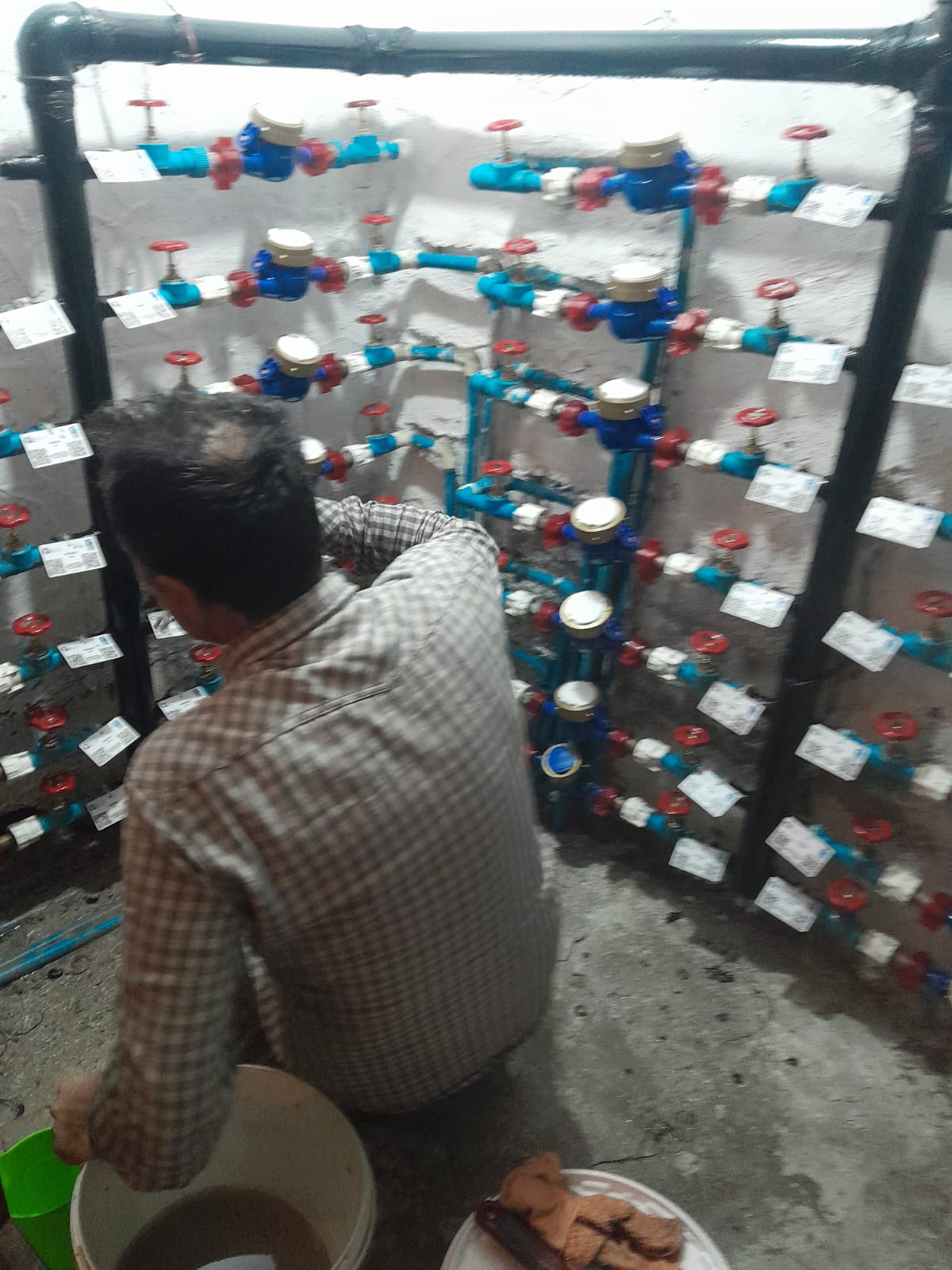 Su sayaç vanaları yenilendi